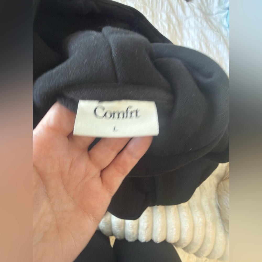Comfrt signature hoodie - Picture 3 of 4